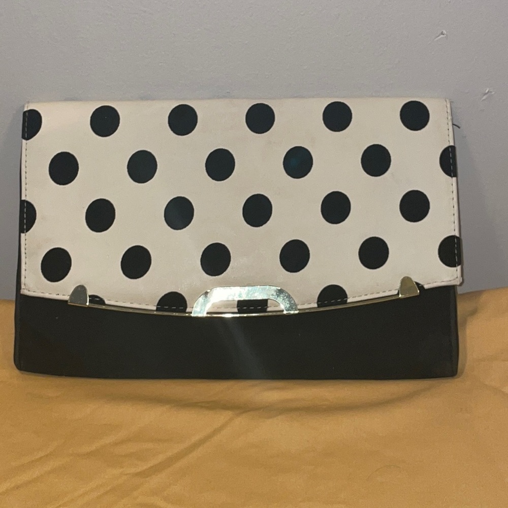 Vintage Dorothy Perkins clutch white leather black velvet polkadot.
